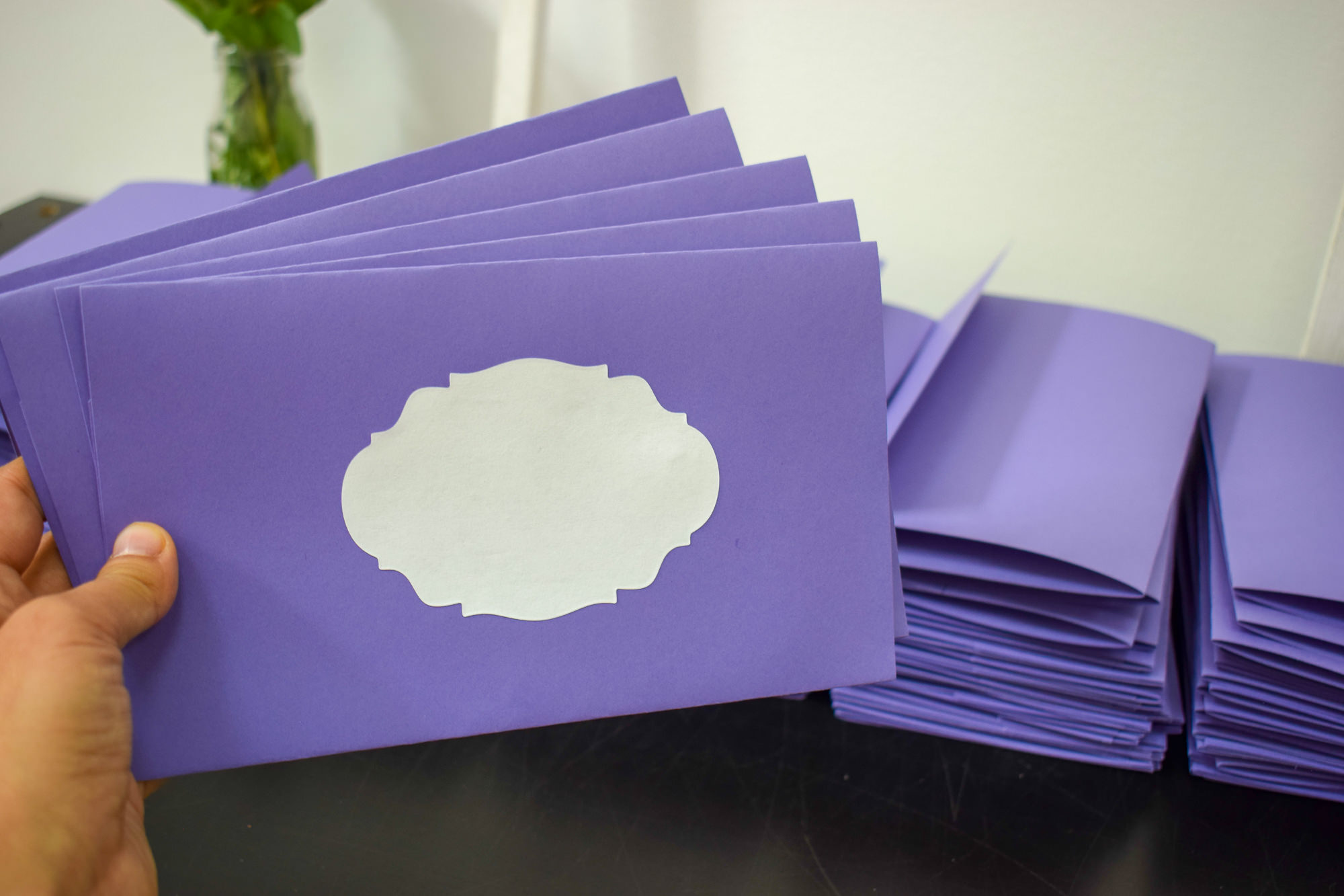 Imprimantă şi hârtie pentru invitații de nuntă/botez